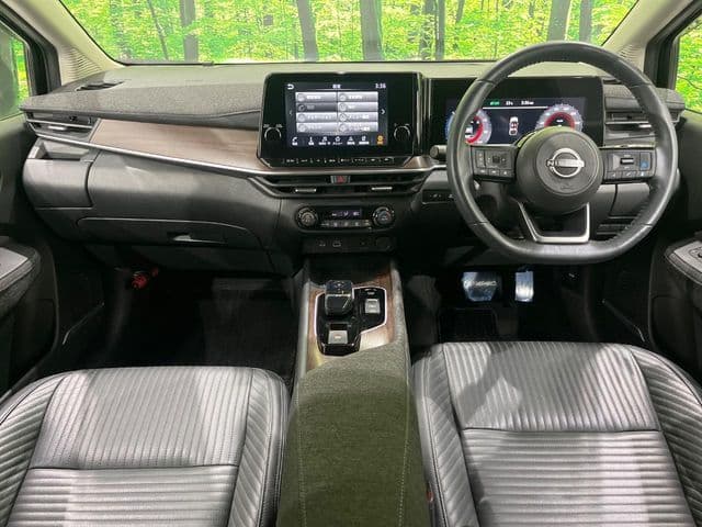 NISSAN