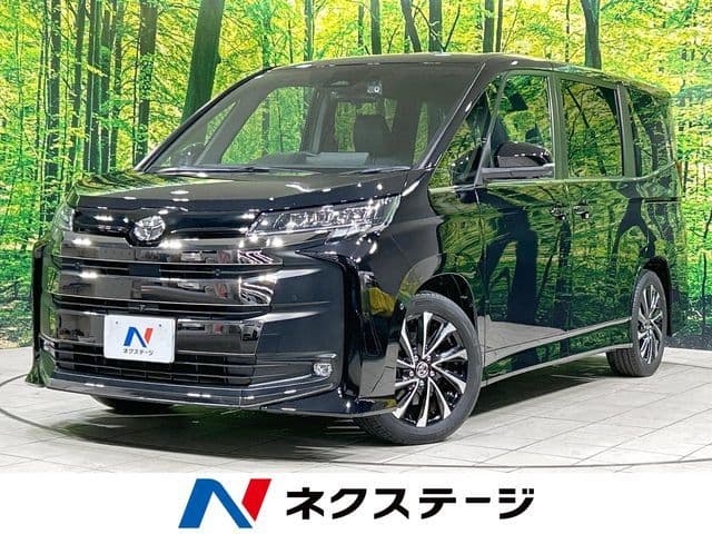 TOYOTA NOAH