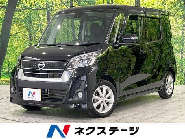 NISSAN
