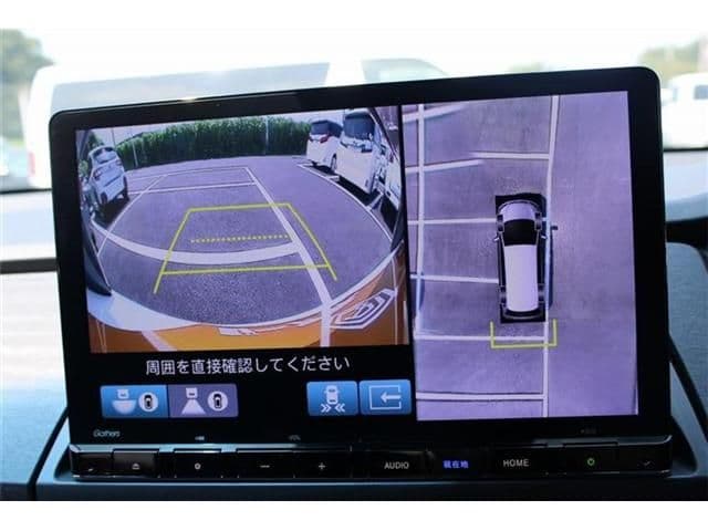 Car thumbnail 4