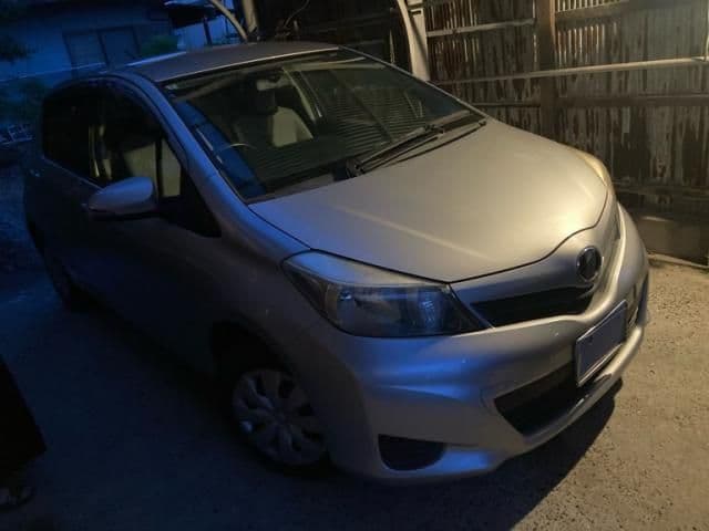 Car image 1