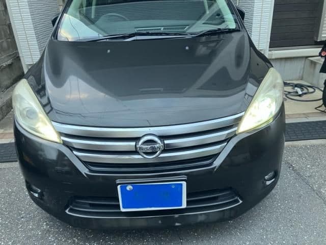 NISSAN