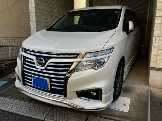 NISSAN ELGRAND  4WD