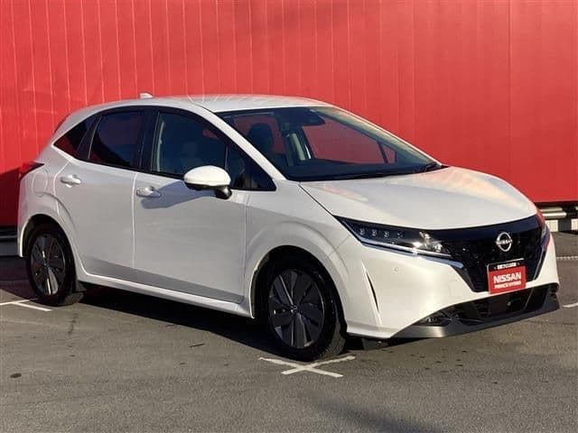 NISSAN