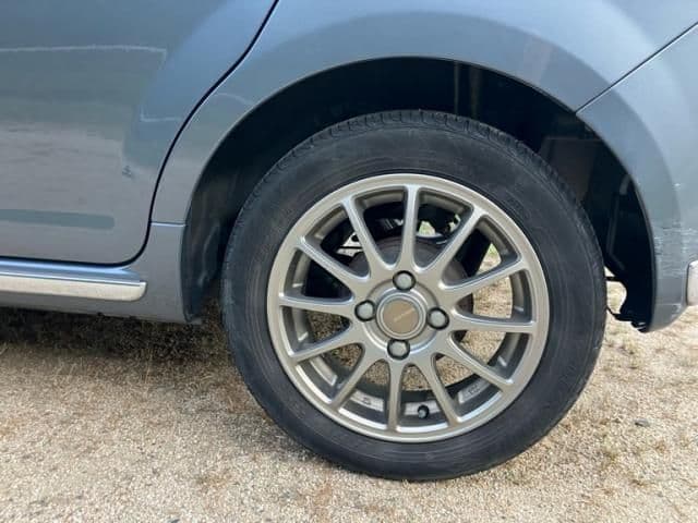 Car thumbnail 3