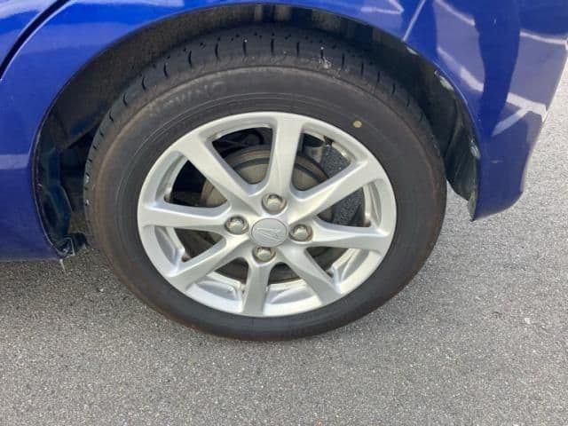 Car thumbnail 3