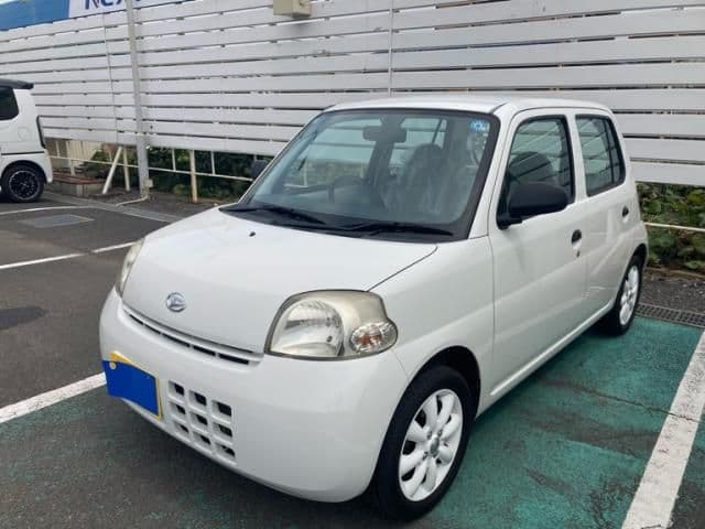 DAIHATSU ESSE
