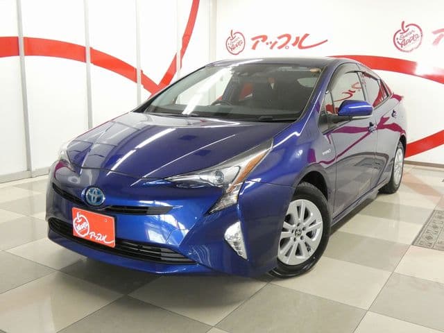 TOYOTA PRIUS 4WD