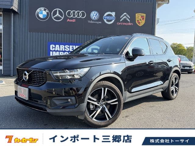 VOLVO VOLVO XC40