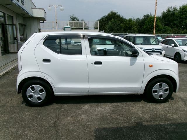 Car thumbnail 4
