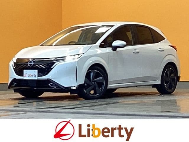NISSAN AURA