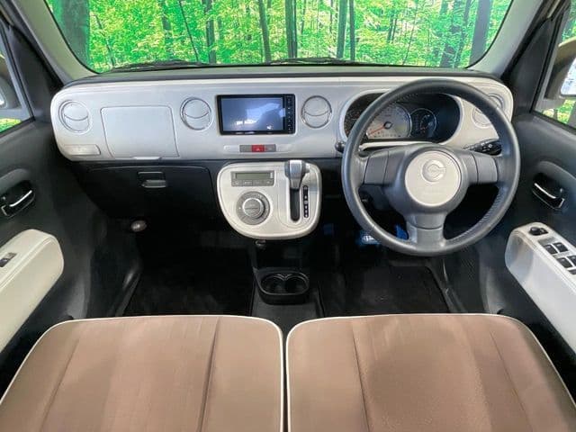 Car thumbnail 2