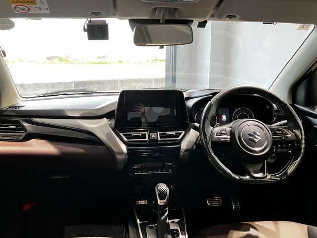 SUZUKI