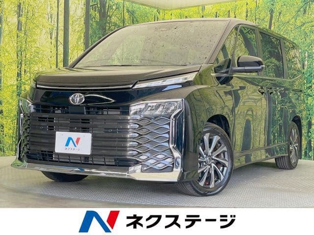 TOYOTA VOXY HYBRID