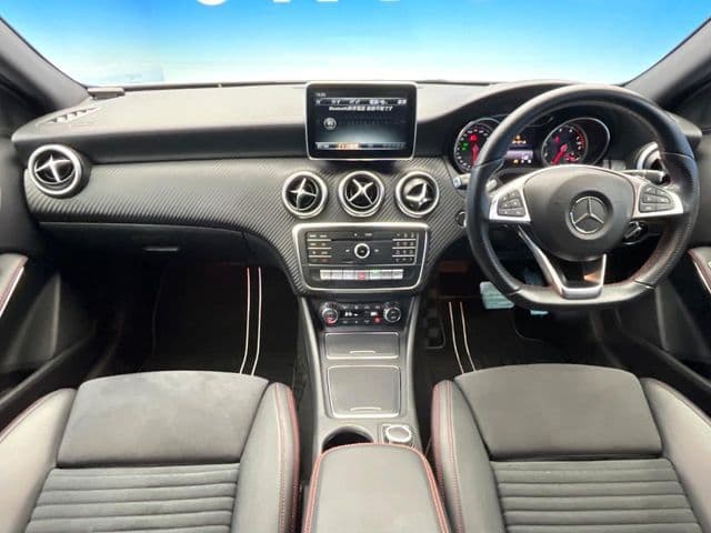 MERCEDES BENZ