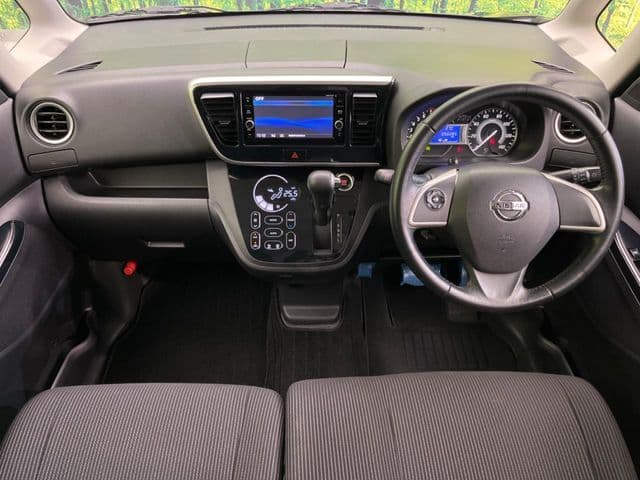 NISSAN