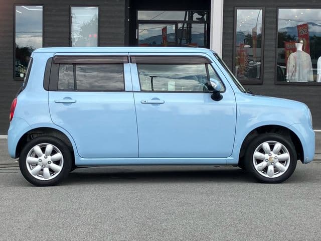 Car thumbnail 4