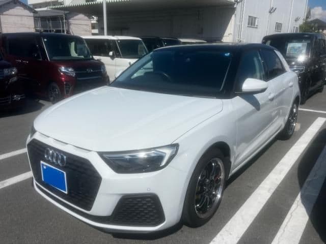 AUDI