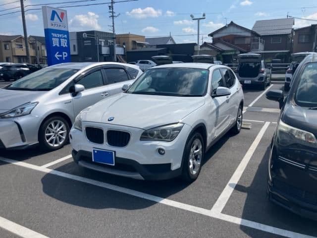 Car image 1
