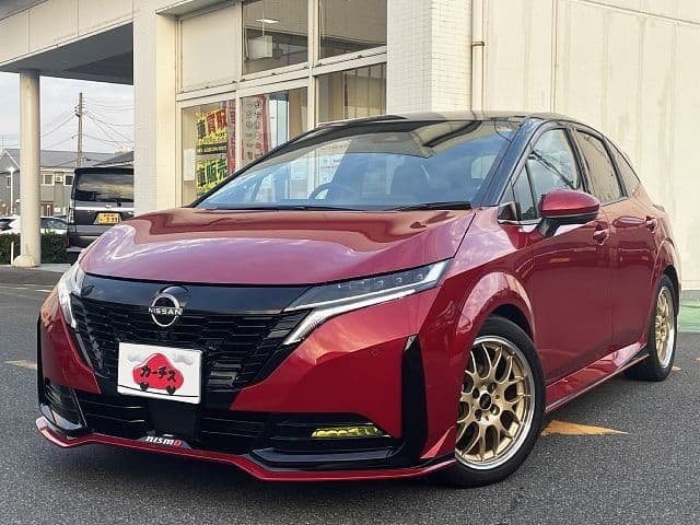 NISSAN AURA
