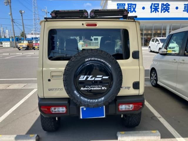 SUZUKI