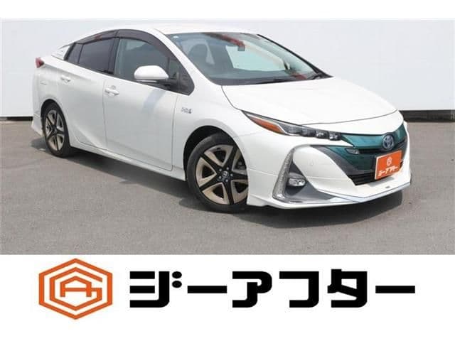 TOYOTA PRIUS PHV