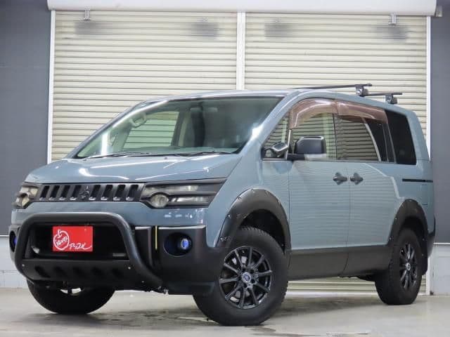 MITSUBISHI DELICA D:5 4WD
