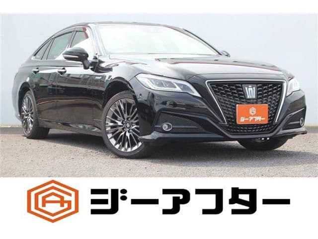 TOYOTA CROWN sedan hybrid 4WD
