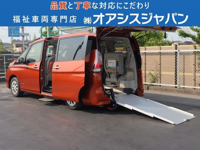 NISSAN SERENA  S-HYBRID