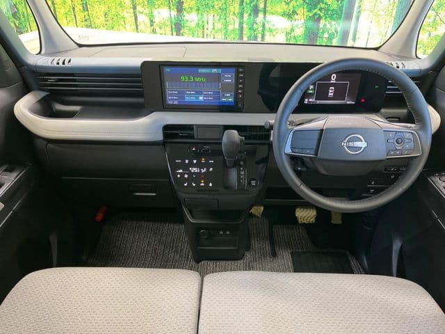 NISSAN