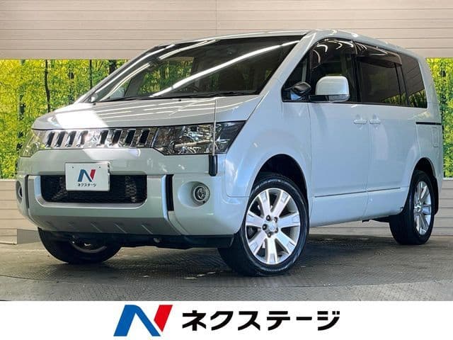 MITSUBISHI DELICA D:5 4WD