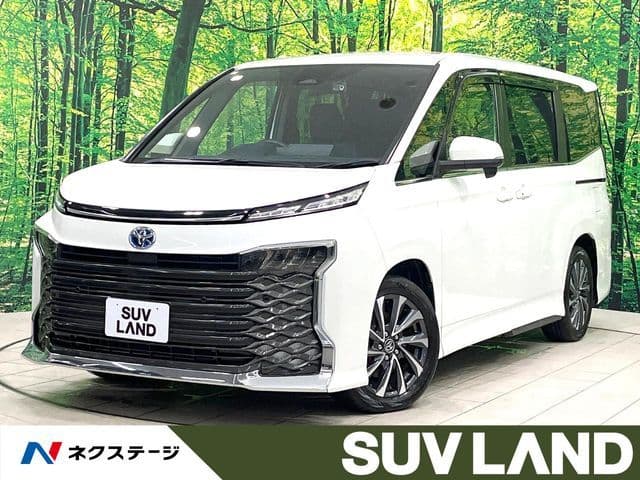 TOYOTA VOXY HYBRID