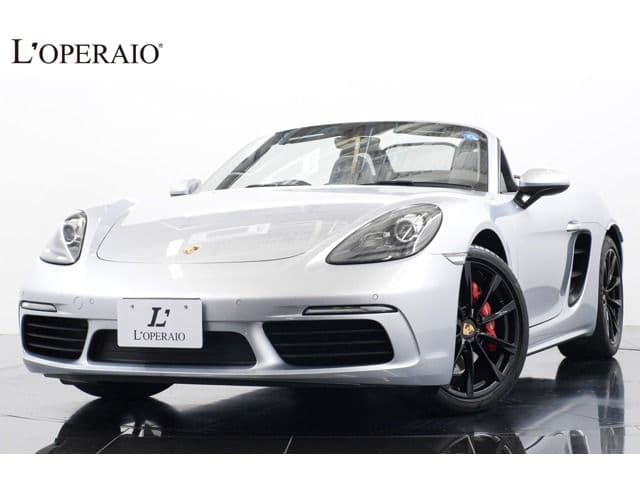 PORSCHE