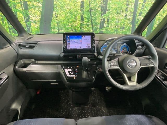 NISSAN