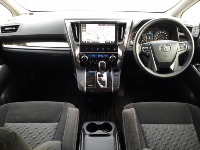 Car thumbnail 3