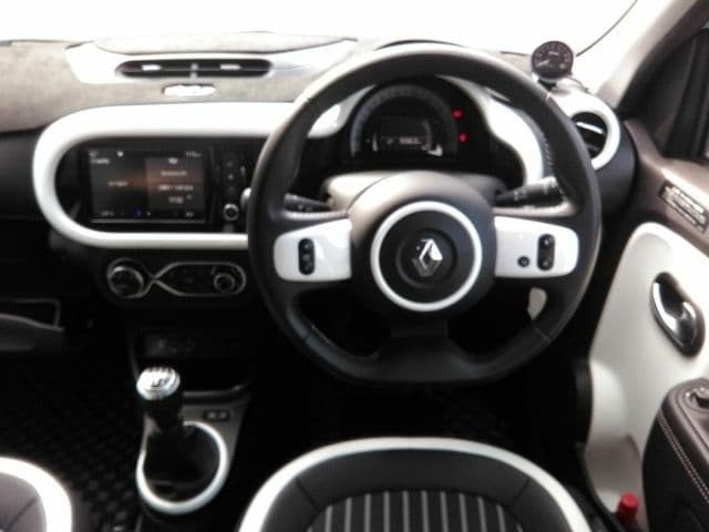 Car thumbnail 2