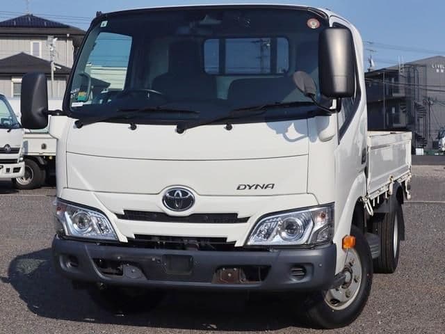 TOYOTA DYNA