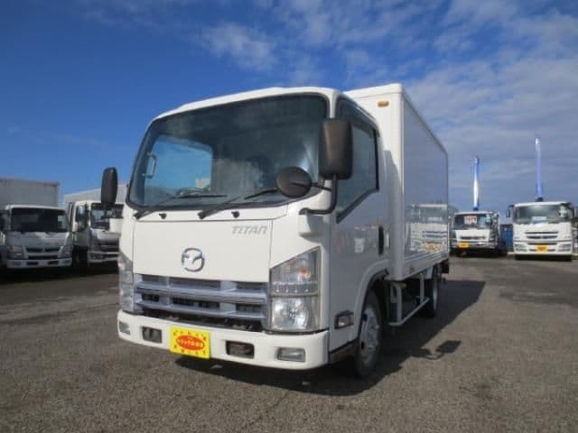 MAZDA TITAN