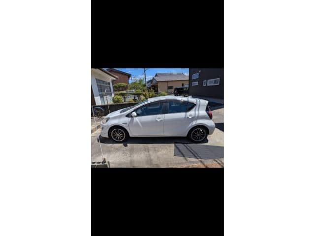 Car thumbnail 3