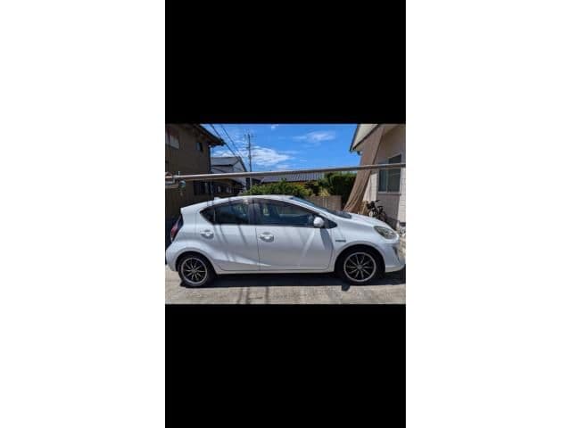 Car thumbnail 4