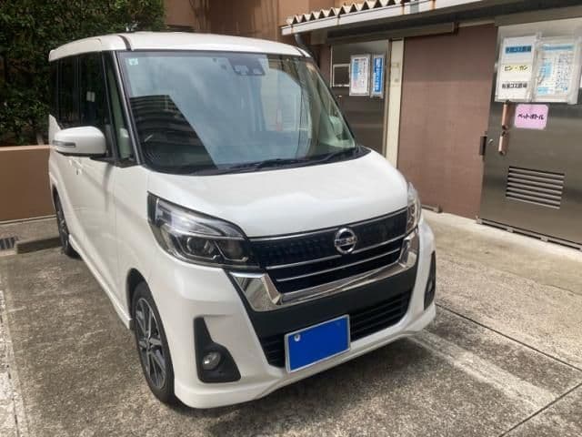 NISSAN