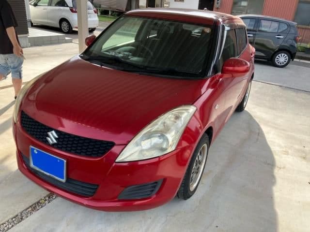 SUZUKI SWIFT