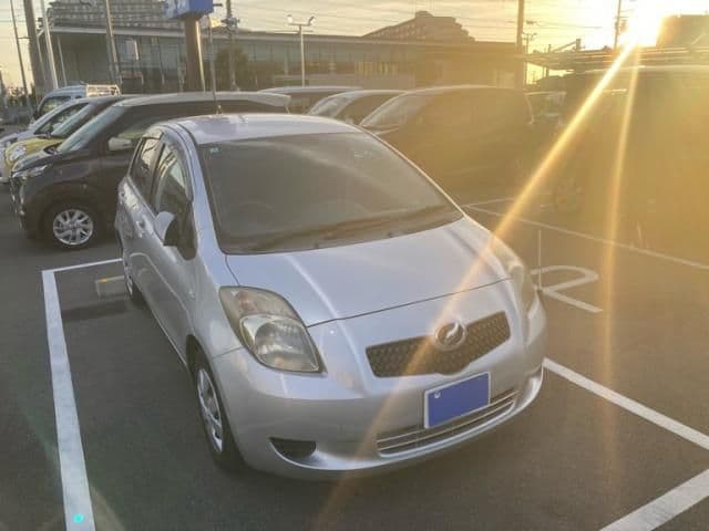 TOYOTA VITZ