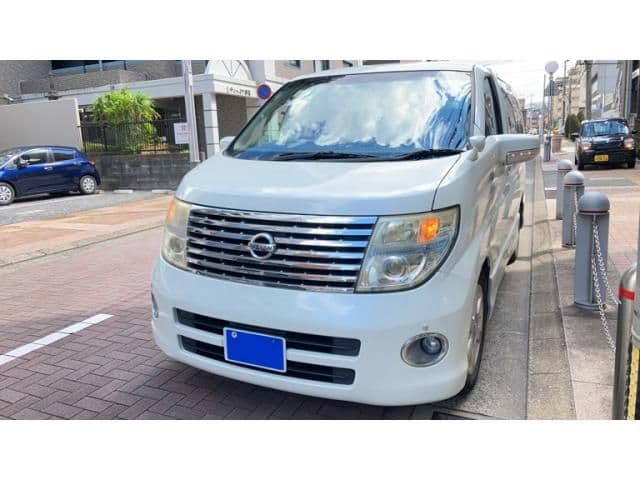 NISSAN ELGRAND