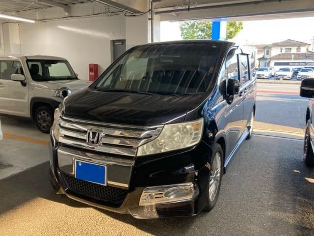 HONDA STEPWAGON SPADA