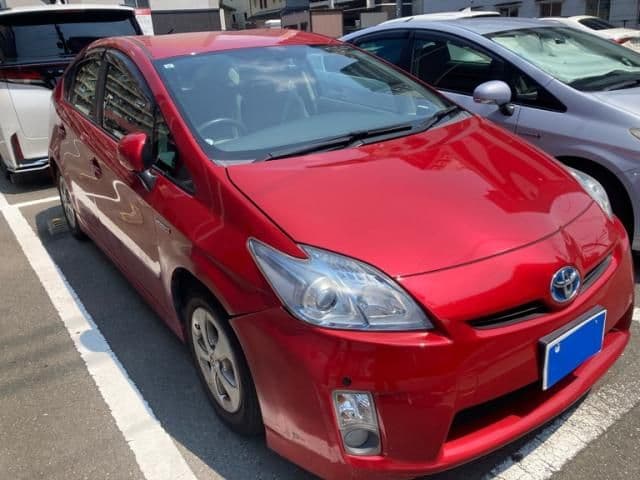 TOYOTA PRIUS