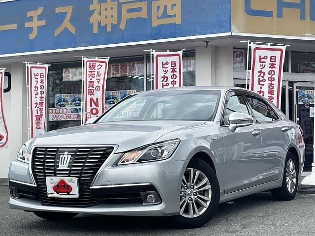 TOYOTA CROWN sedan hybrid