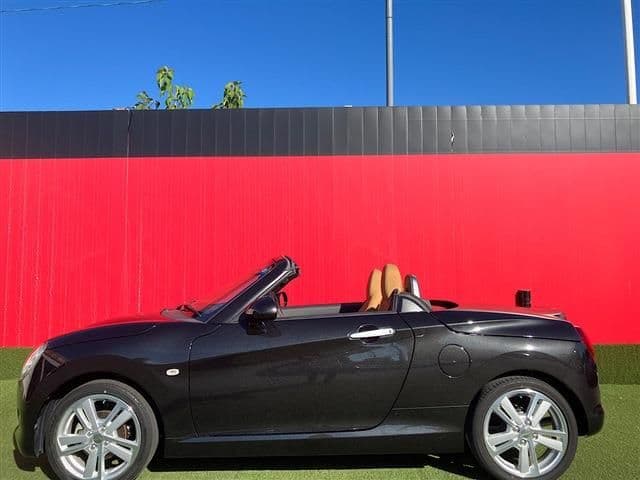 Car thumbnail 4