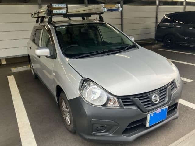 Car thumbnail 4