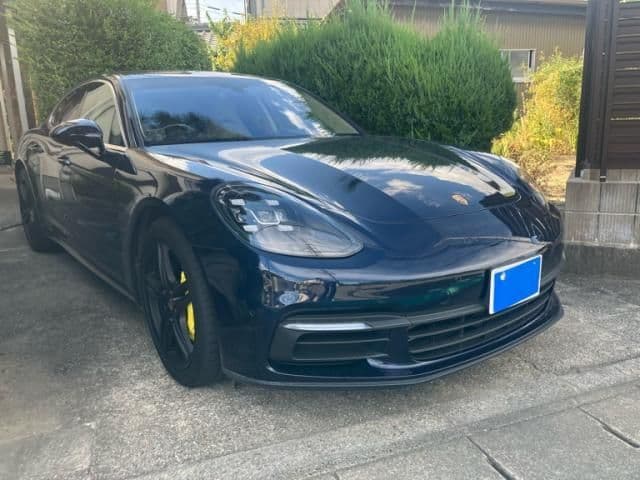 PORSCHE